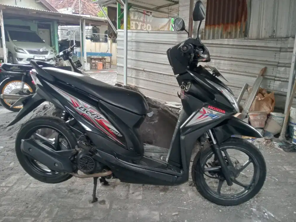 Honda beat tahun 2015