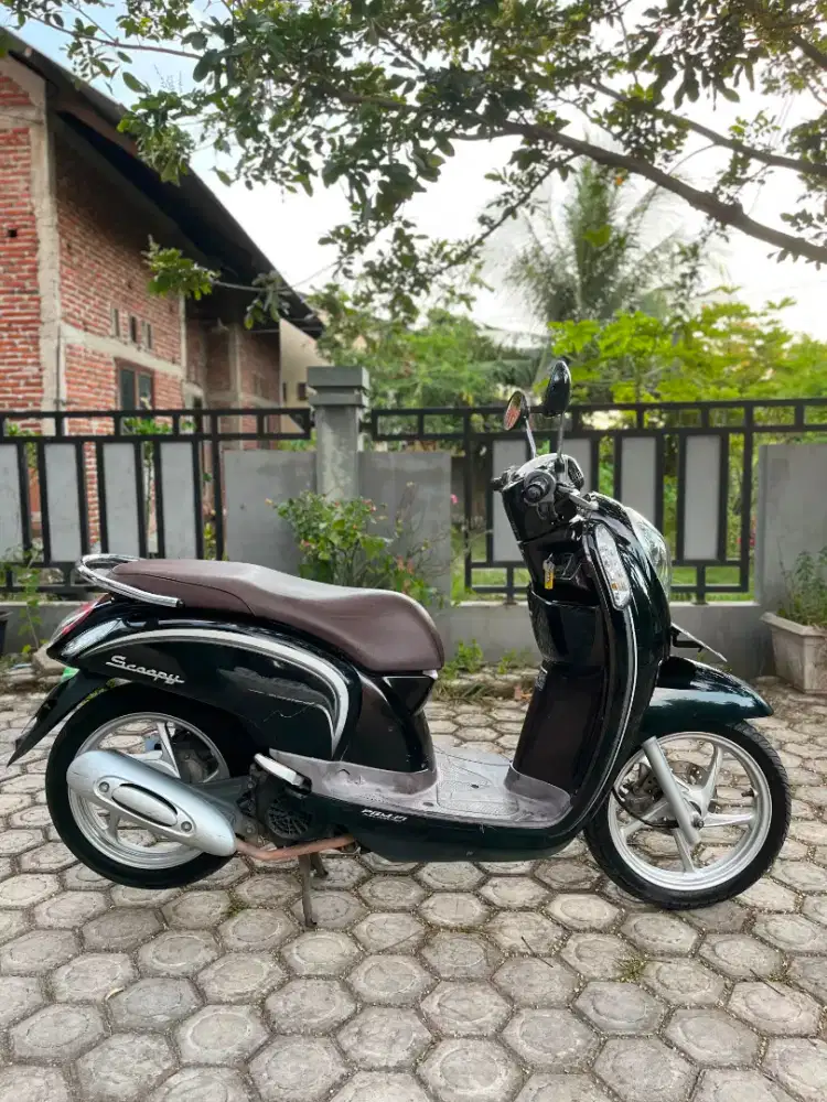 Dijual motor scoopy 2016
