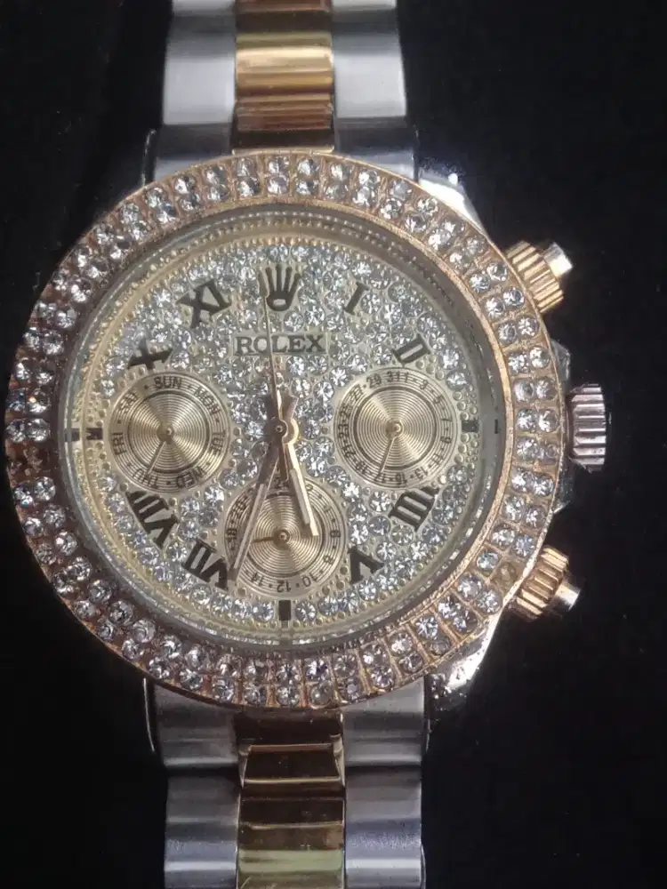 Jam tangan elegan