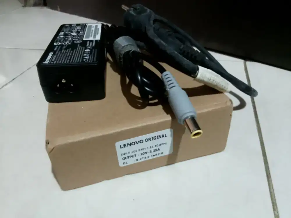 Adaptor charger lenovo