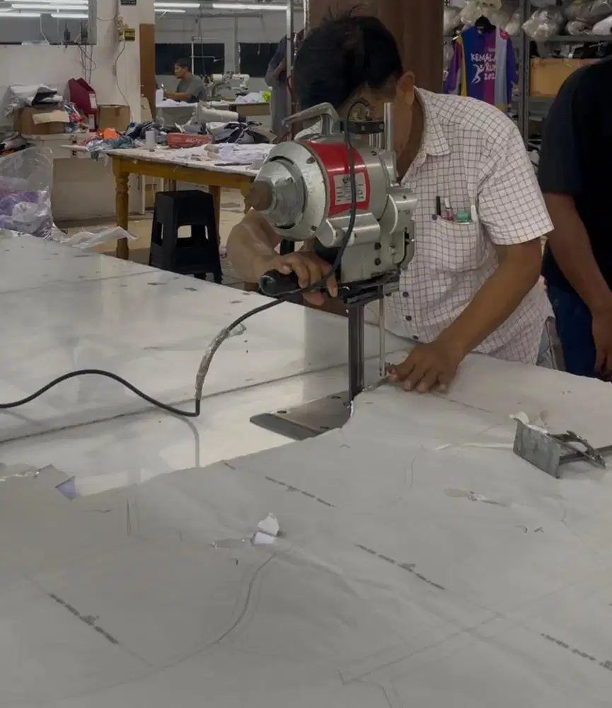 Tukang potong Cutting