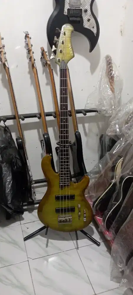 Basa Aktif 4 String. CLIVE pabrikan PT samick
