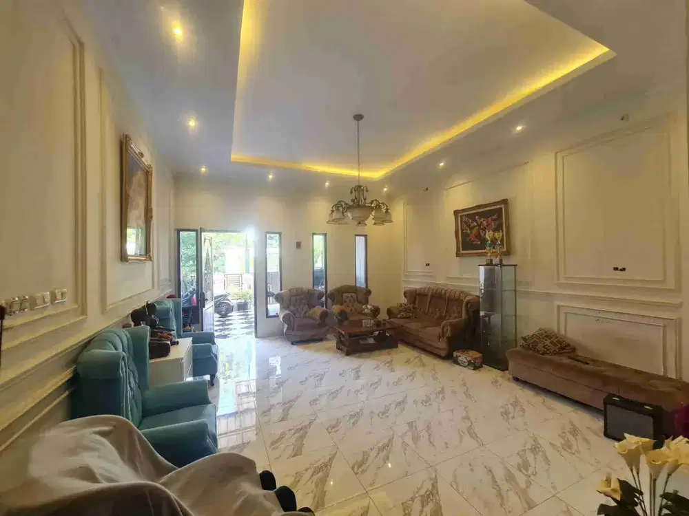 DIJUAL CEPAT HUNIAN MEWAH 2 LANTAI SIAP HUNI MENGUSUNG DESIGN JAWA MODERN