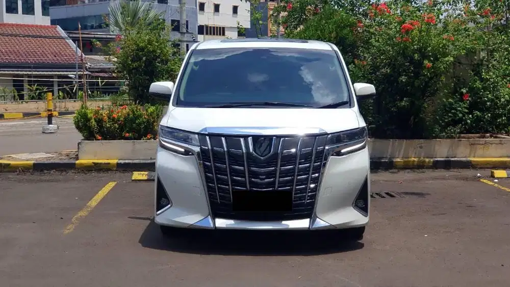 Toyota Alphard 2.5 G TSS Pilot seat AT Putih 2023 km.42rb rekord
