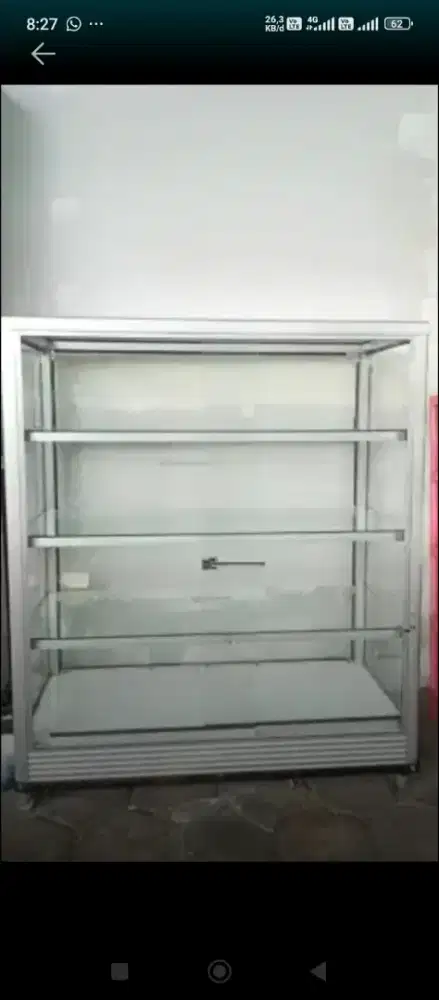 Dijual etalase kaca ukuran besar dan kecil