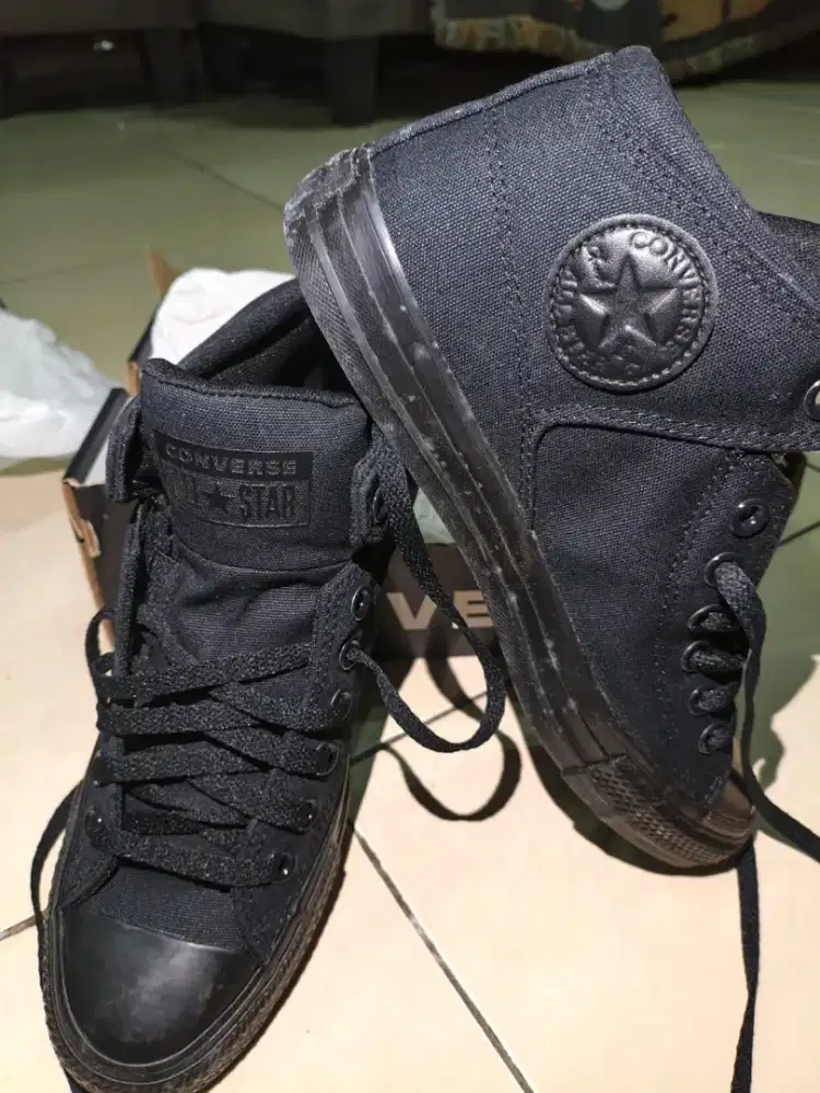 Sepatu converse original