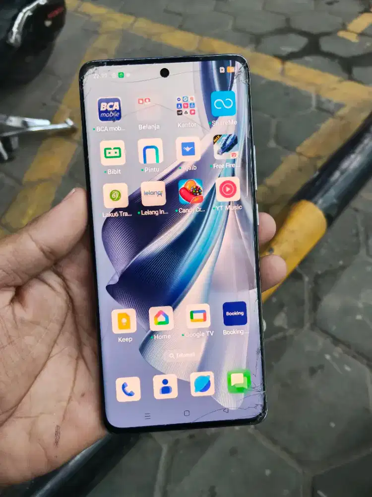 oppo Reno 10 5G 8/256 fullset min retak