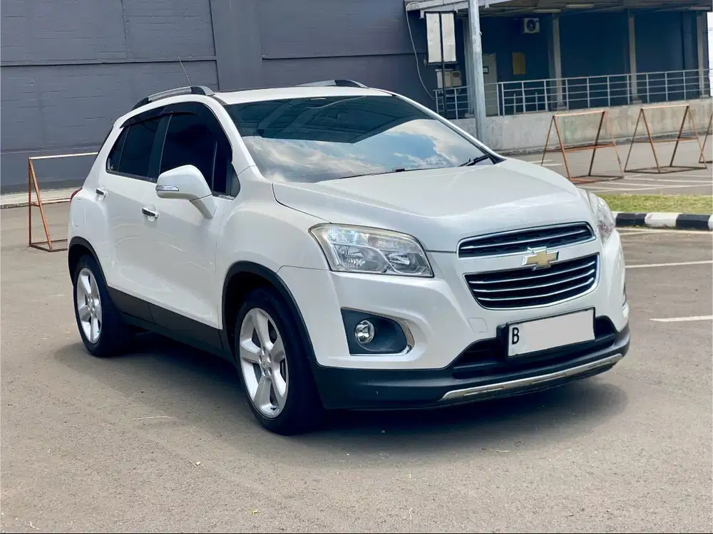 CHEVROLET TRAX LTZ TURBO 1.4 AT 2016 PUTIH