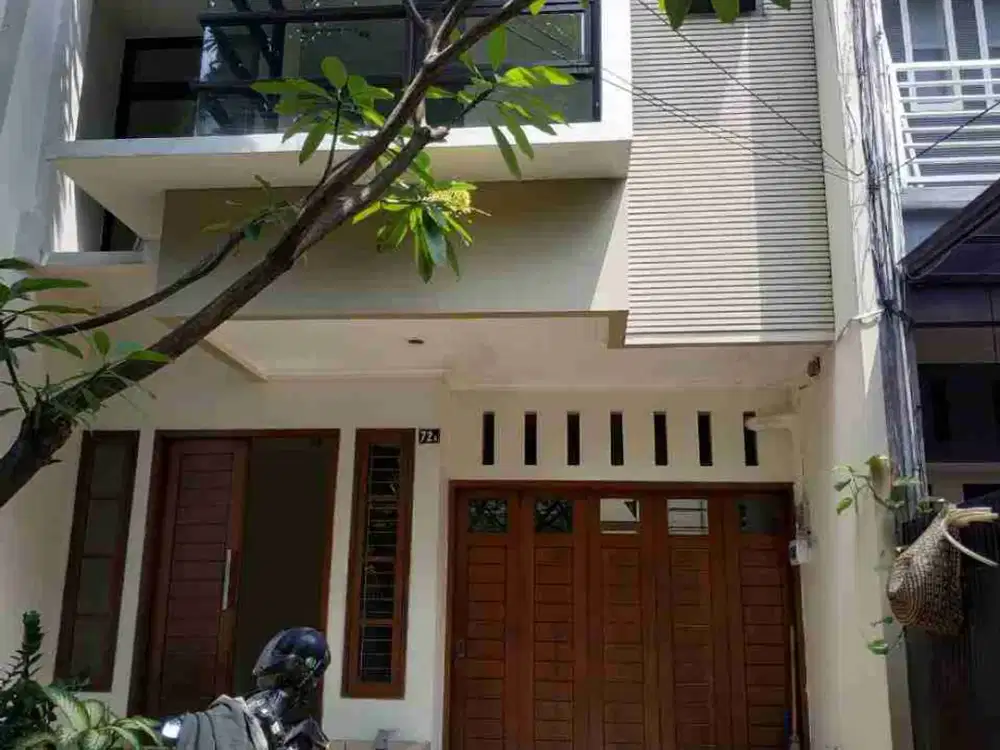 Rumah Siap Huni 2 Lantai Bisa Untuk Kantor Luas 161m Kebayoran Baru Jakarta Selatan