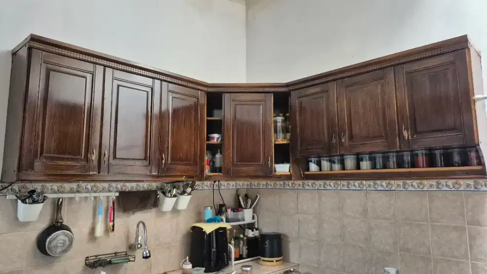Kitchen set coklat