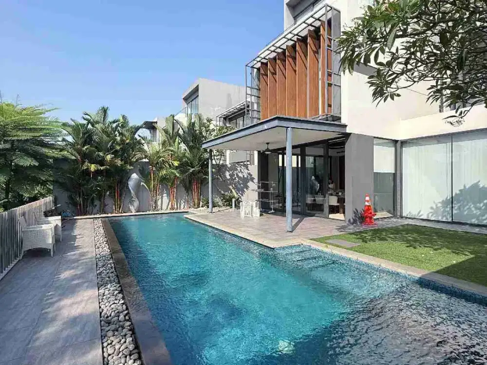 Dijual Cepat Rumah Mewah Cluster Lyndon Navapark