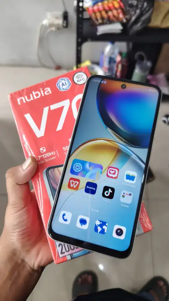 Nubia V70 8/256gb fullset kondisi fisik 96%siap paka