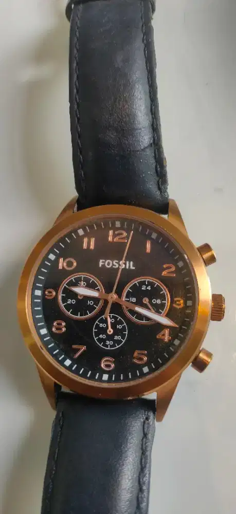 jam tangan original Fossil,no seri ada di gambar.jam saja 1,5 jt nego