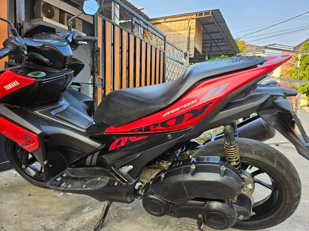 Di jual motor yahama aerox