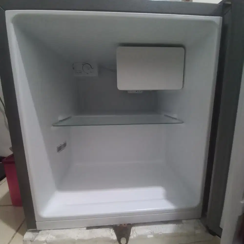 Kulkas Mini Bar - Hisense