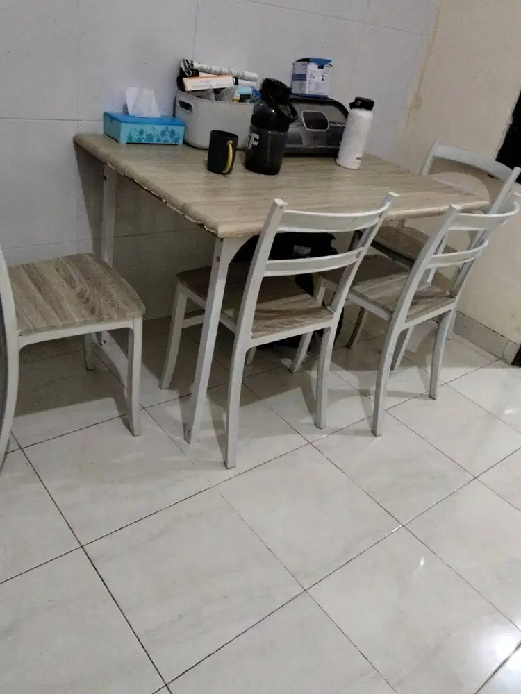DIJUAL CEPAT Meja Makan Olympic