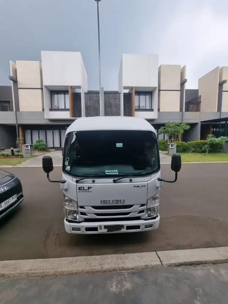Isuzu elf microbus NLR85 short 16 seat 2024
