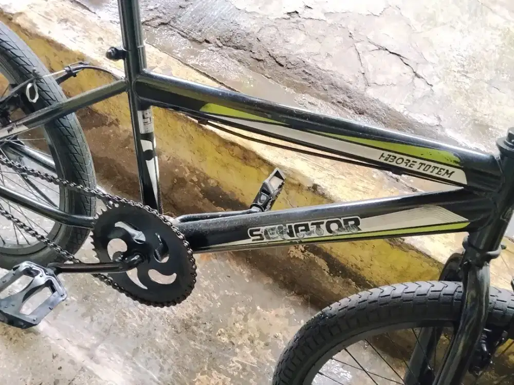 Sepeda BMX UK 20 merk senator