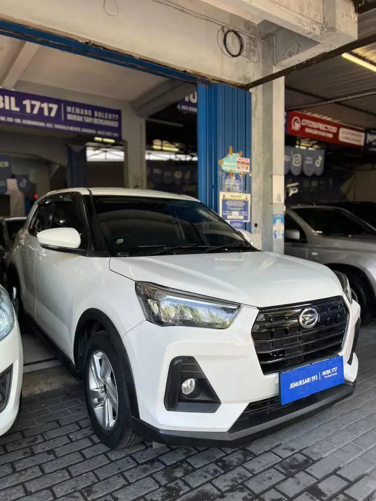 DAIHATSU 2023 ROCKY X 1,2 A/T PUTIH MEWAH MOBIL1717 193-195 JEMURSARI
