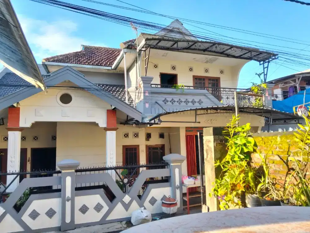 Rumah 2 lantai daerah kota Batu