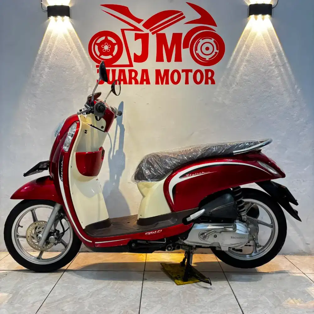 SCOOPY FI 2015 SURAT LENGKAP MESIN HALUS TERAWAT UNIT SIAP PAKAI