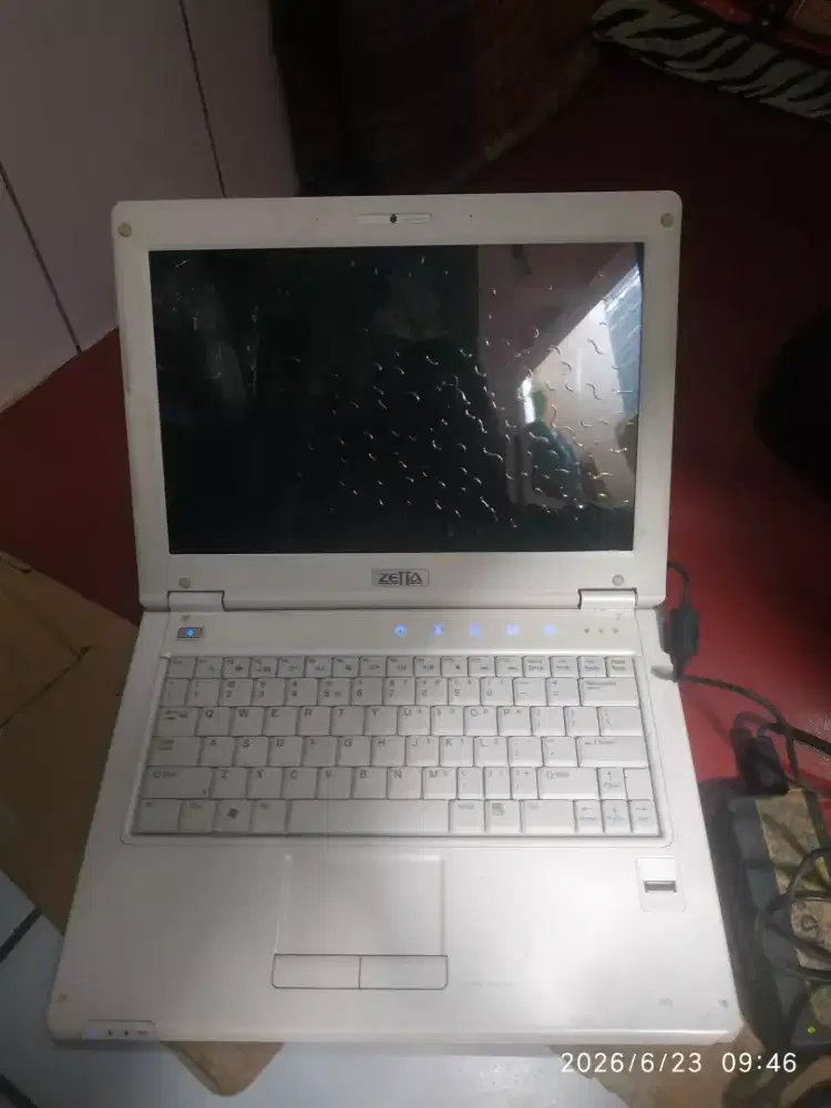Laptop Axioo Zetta
