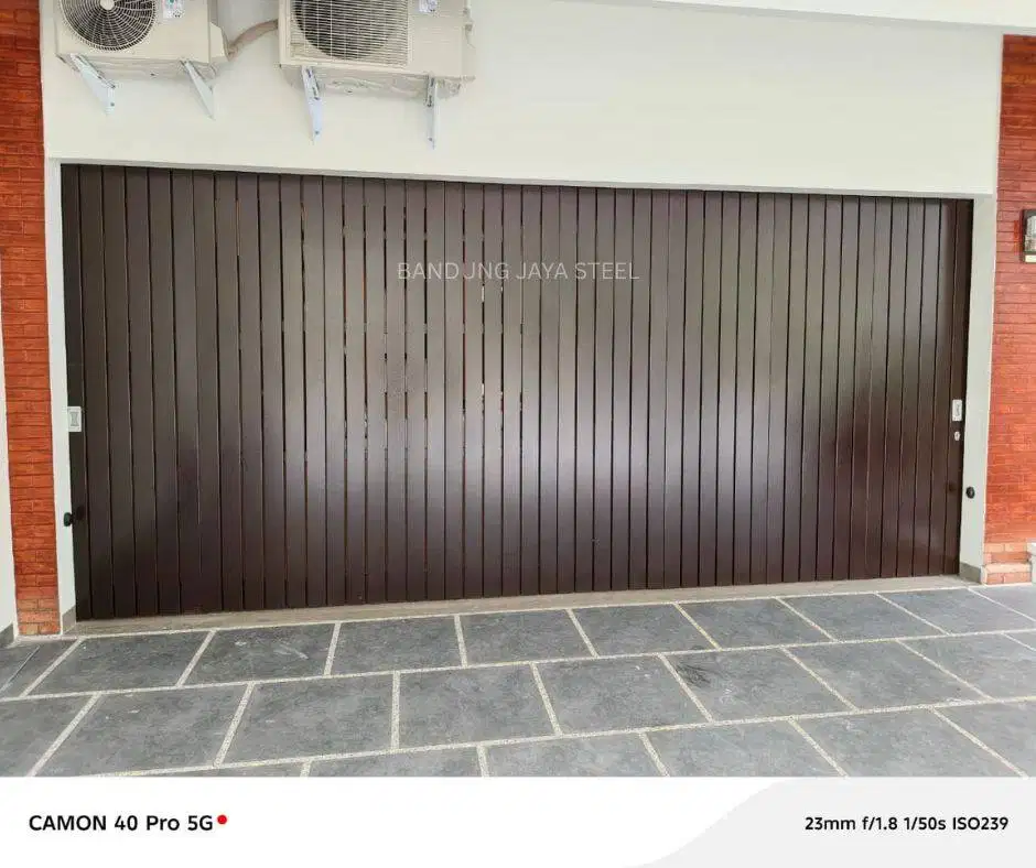 Pintu Garasi Premium Henderson WINA SS Spesialis pintu garasi terbaik