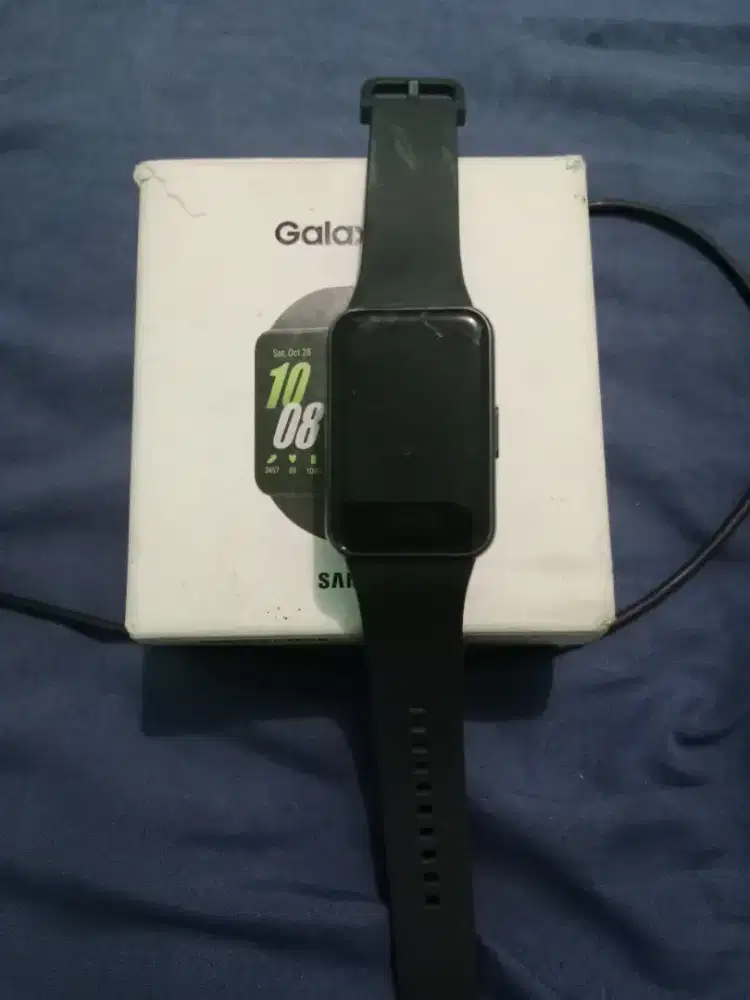 Samsung Galaxy Fit 3 normal lengkap