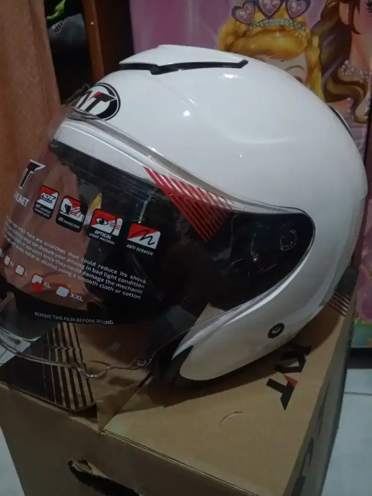 Jual helm baru merk KYT ori size XL