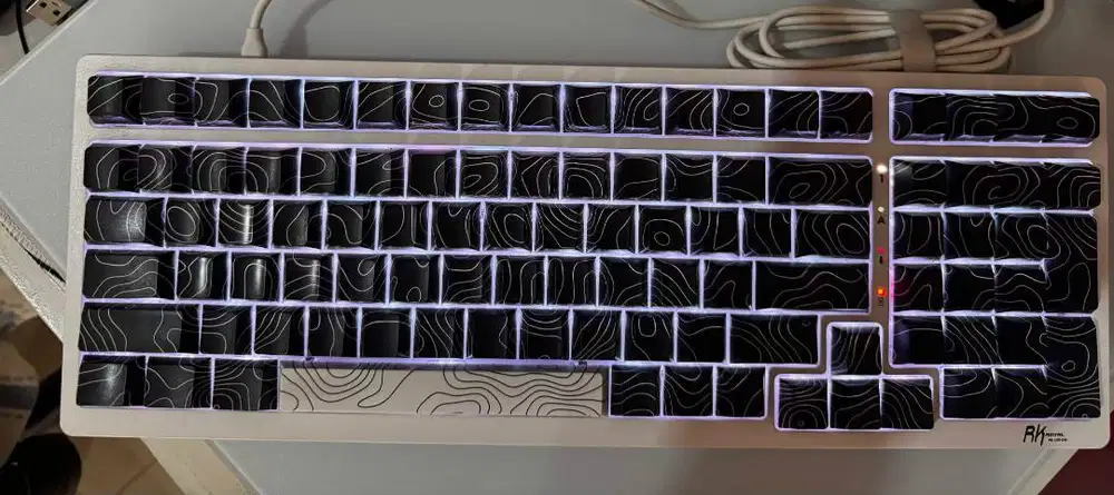 Royal Kludge RK98 - Custom Keycaps Womier Topographic