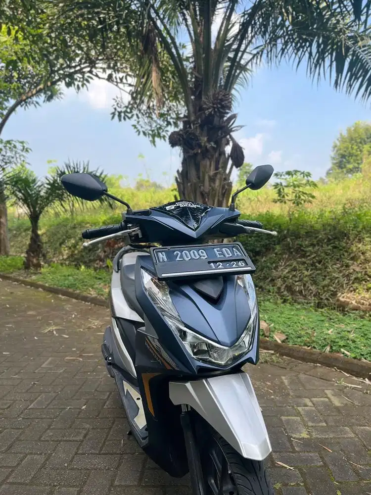 Honda Beat CBS ISS 2021 tipe tertinggi KM 4rb an like new
