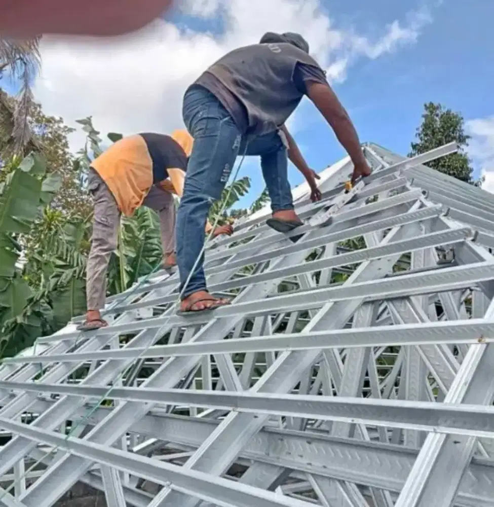 Kontruksi bongkar pasang atap baja ringan & plavon PVC dll