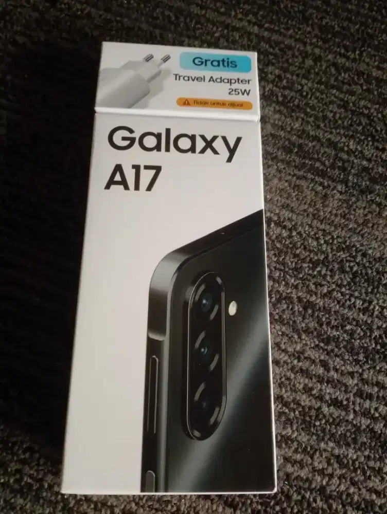 Samsung A17 baru buka dus.