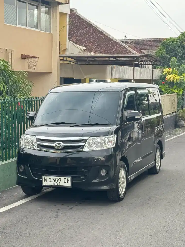 Daihatsu Luxio X 2009 Manual