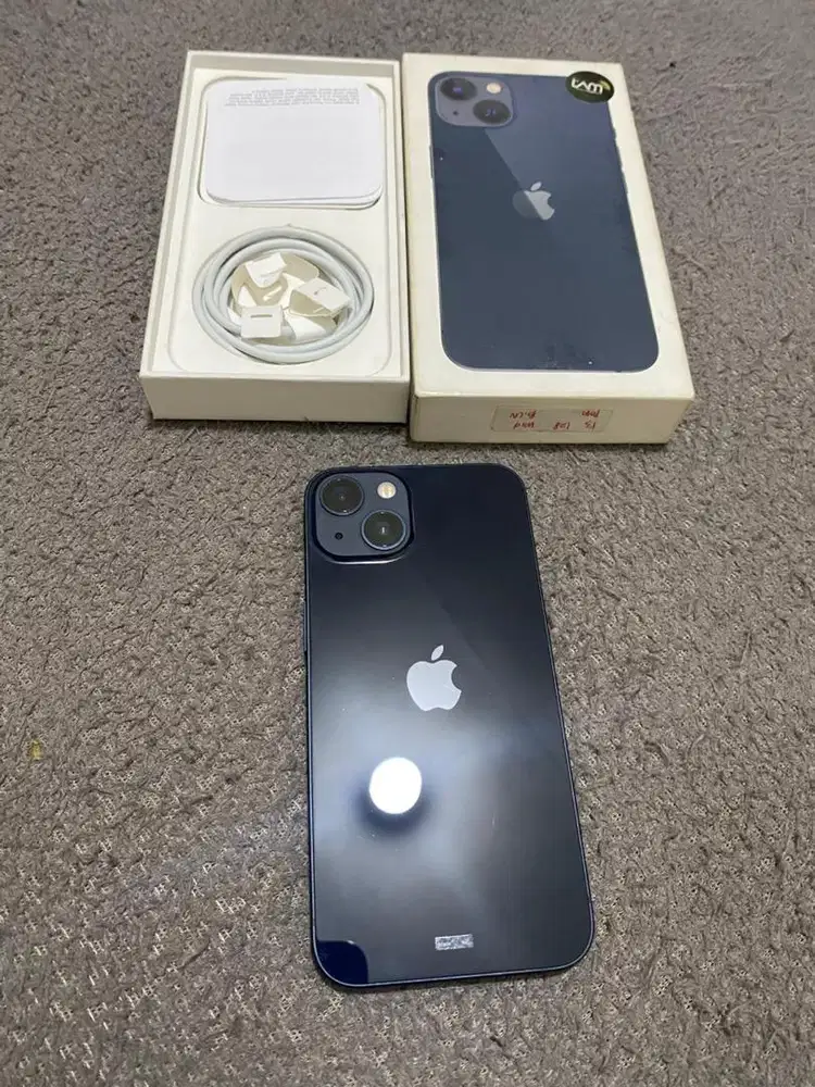 Di Jual  Iphone 13 128 GB iBox Midnight Garansi ON November 2026