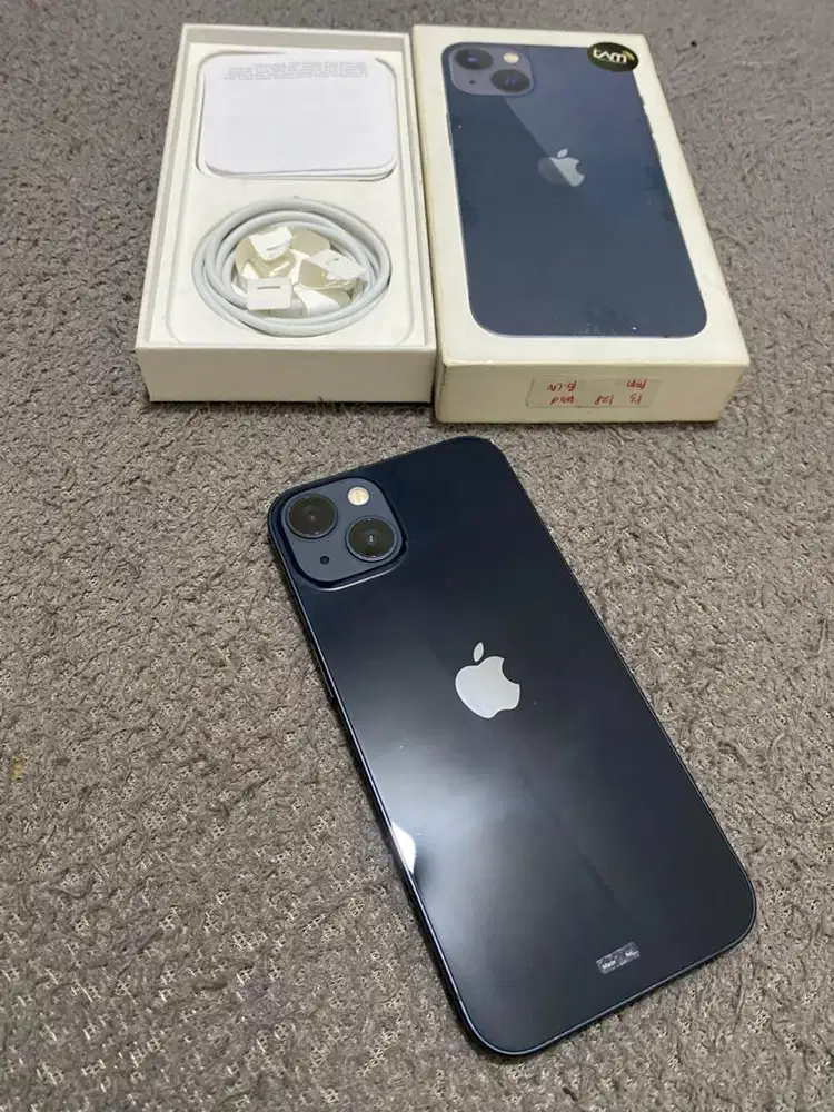 Di Jual  Iphone 13 128 GB iBox Midnight Garansi ON November 2026
