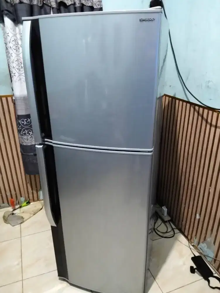 kulkas 2 pintu sharp