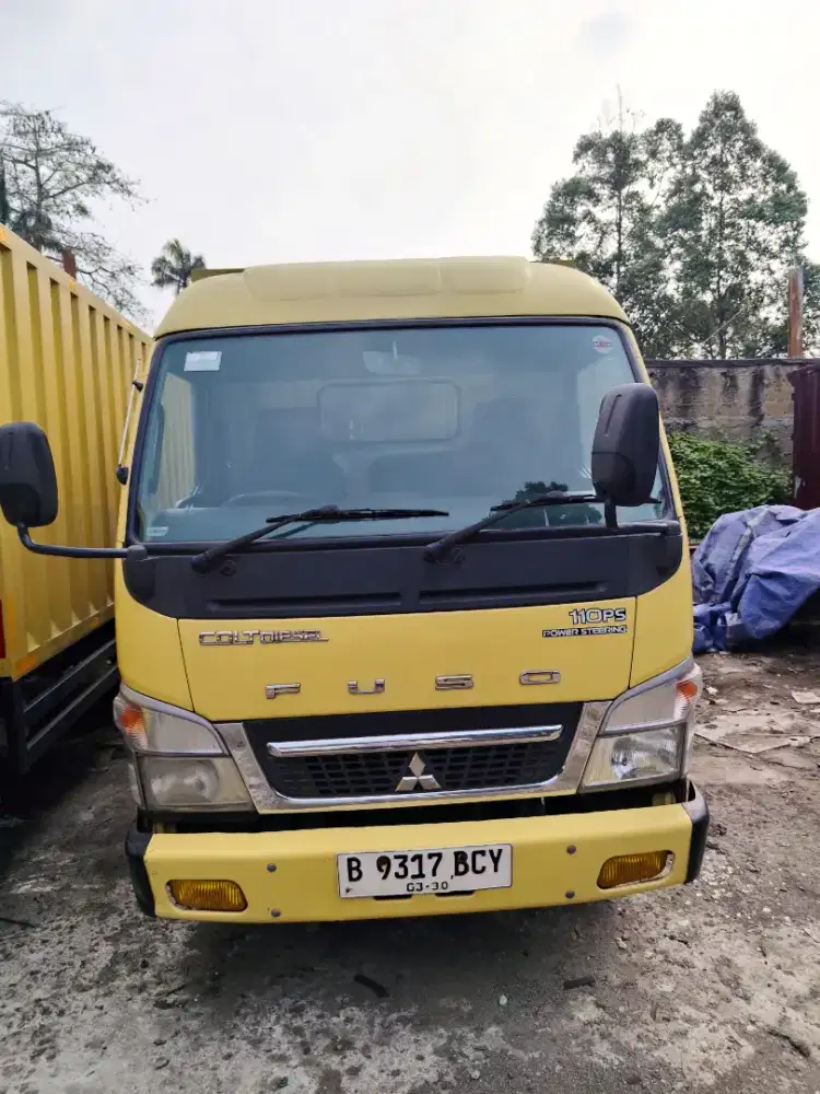 Mitsubishi canter bok engkel short th 2020 km100 rb kondisi full ori