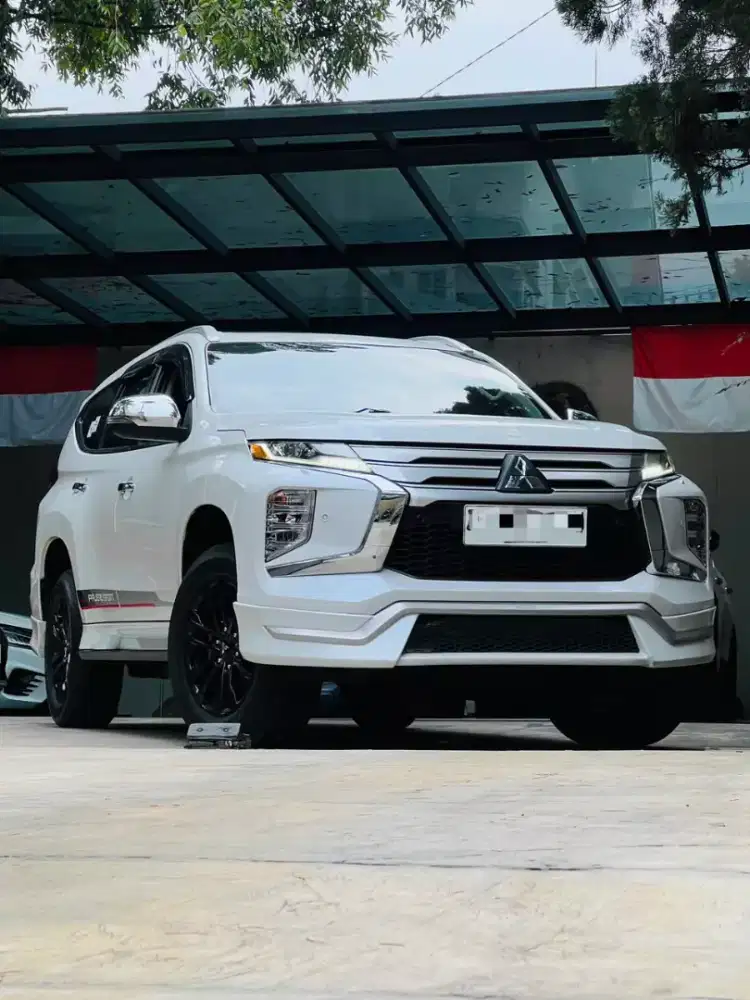 MITSUBISHI PAJERO SPORT DAKAR