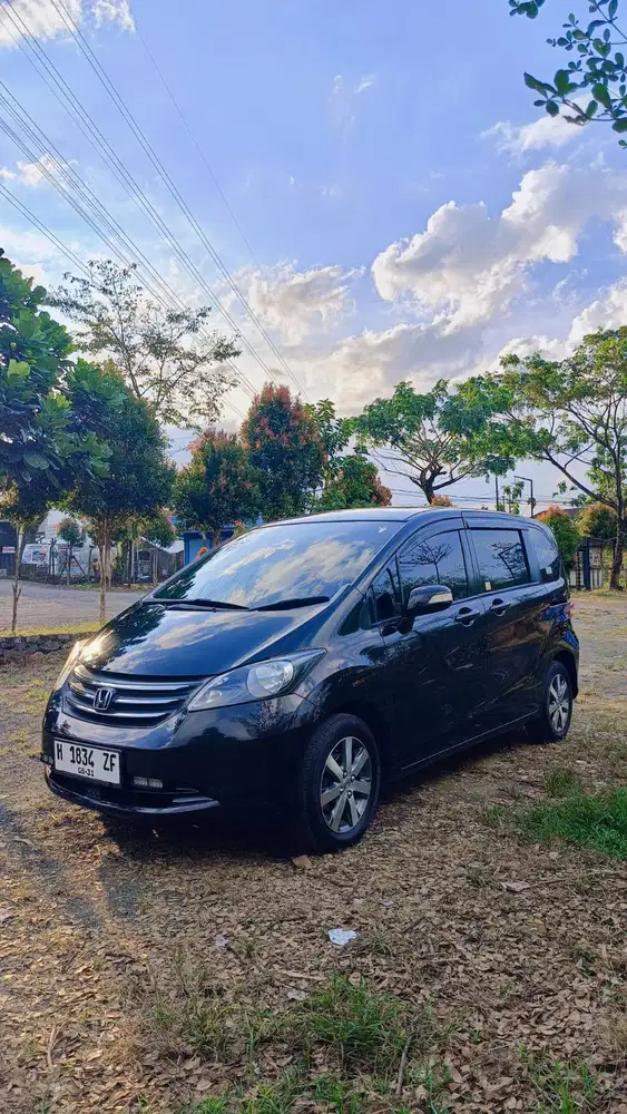 Honda Freed 2010 Bensin
