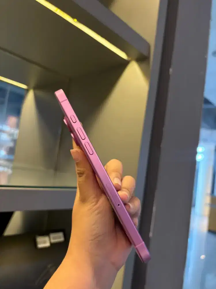 iPhone 16 plus 128gb