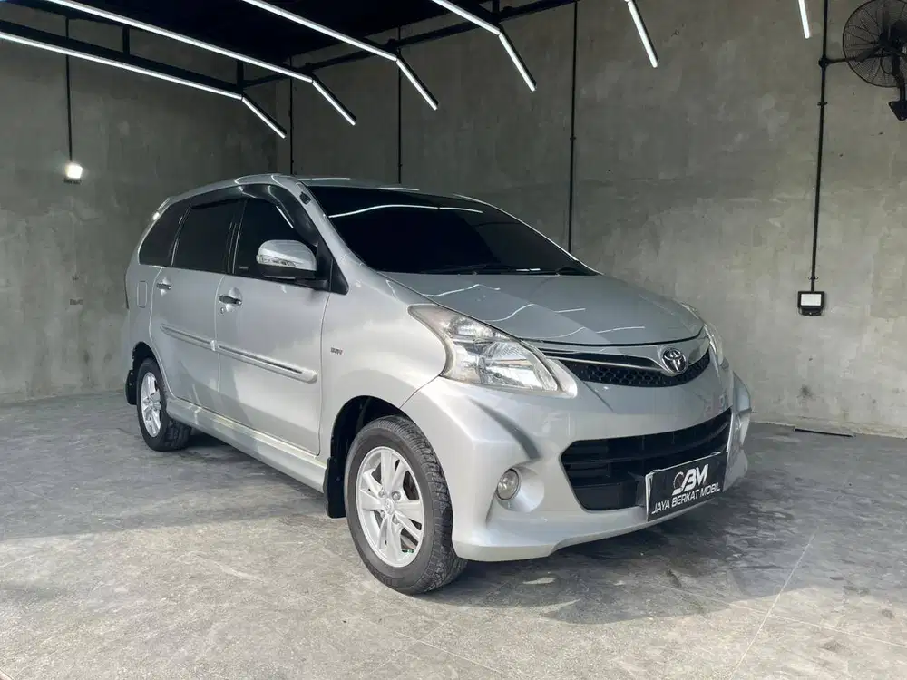 TOYOTA AVANZA VELOZ 1.5 MT 2012