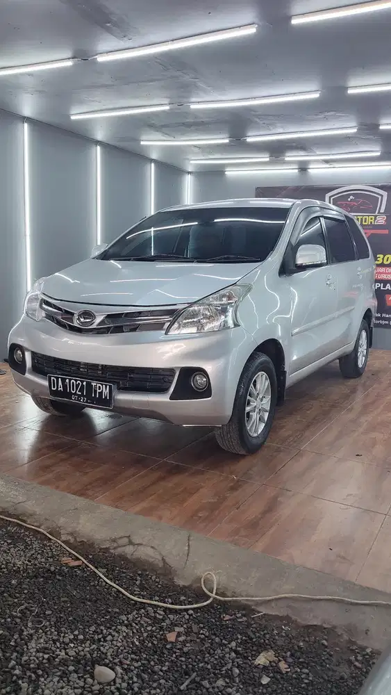 DAIHATSU XENIA R 1.3 2012