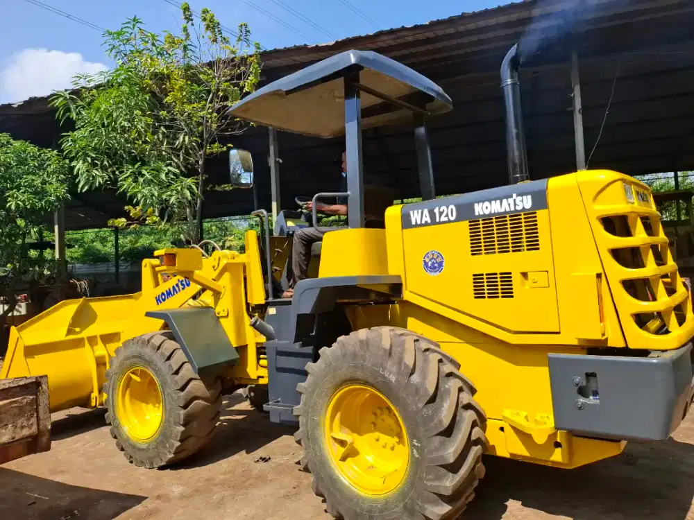 Whelloader komatsu WA 120 siap