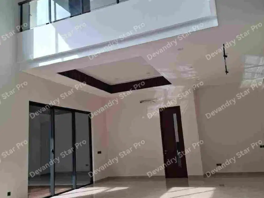 Rumah Baru Mewah Jarang Ada di Giri Loka.  Yuk dicolek