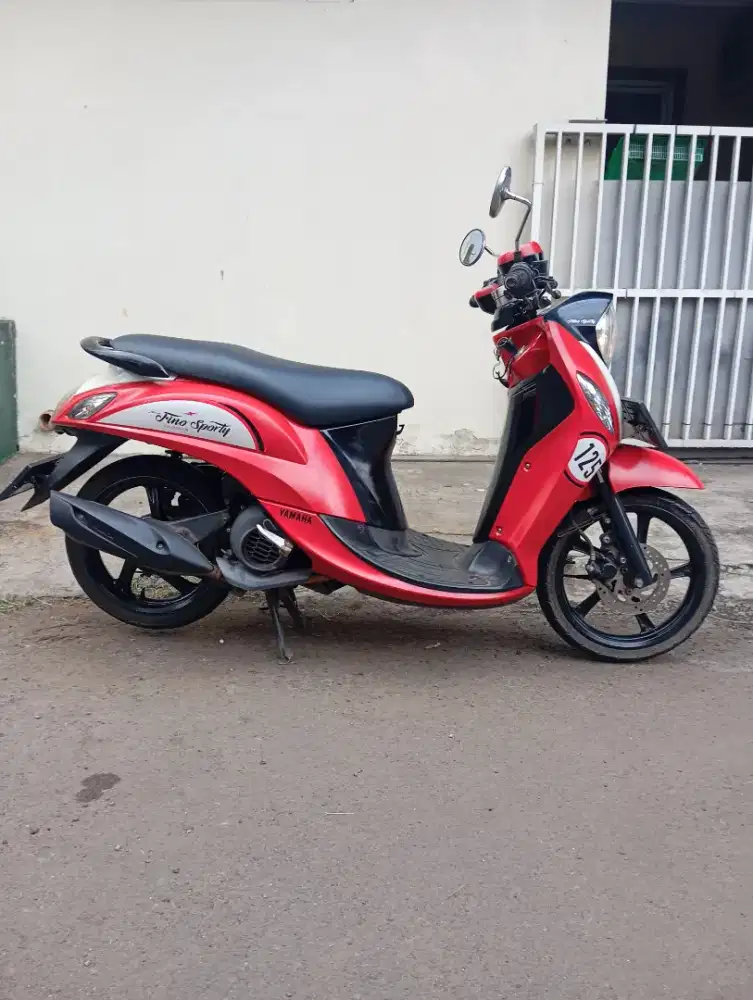Yamaha Fino 125 Fi 2018 fulori mulus mesin super alus pajak panjang