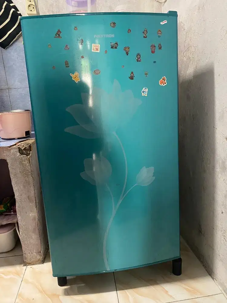 jual kulkas bekas 1 pintu masi baguuss pemakaian 1 tahun 2 bulan