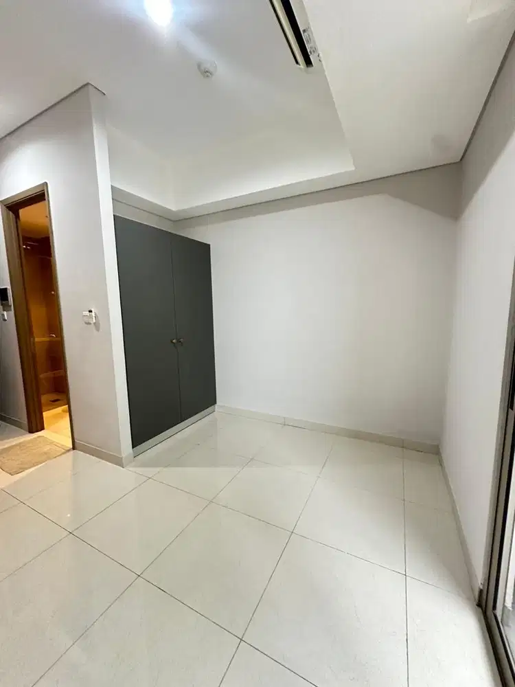 disewakan studio semi furnish taman anggrek residence