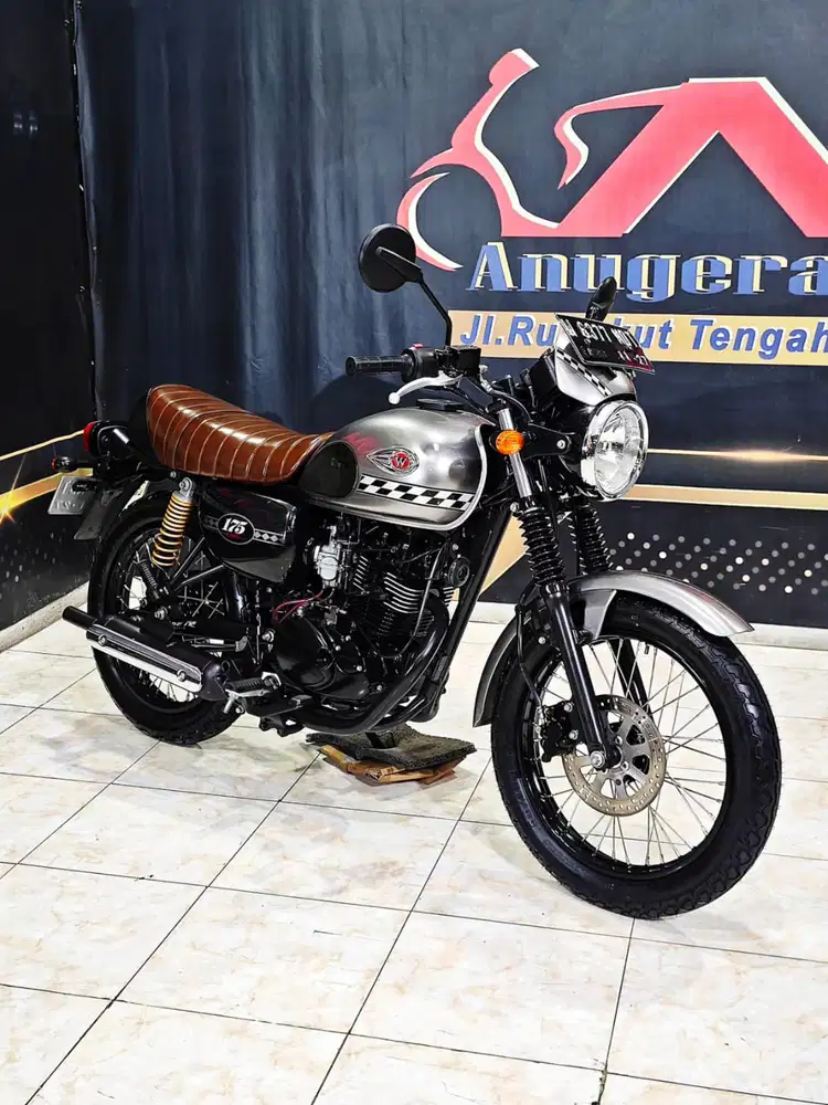 Kawasaki W175 Cafe series NIK 2022 cakep uy