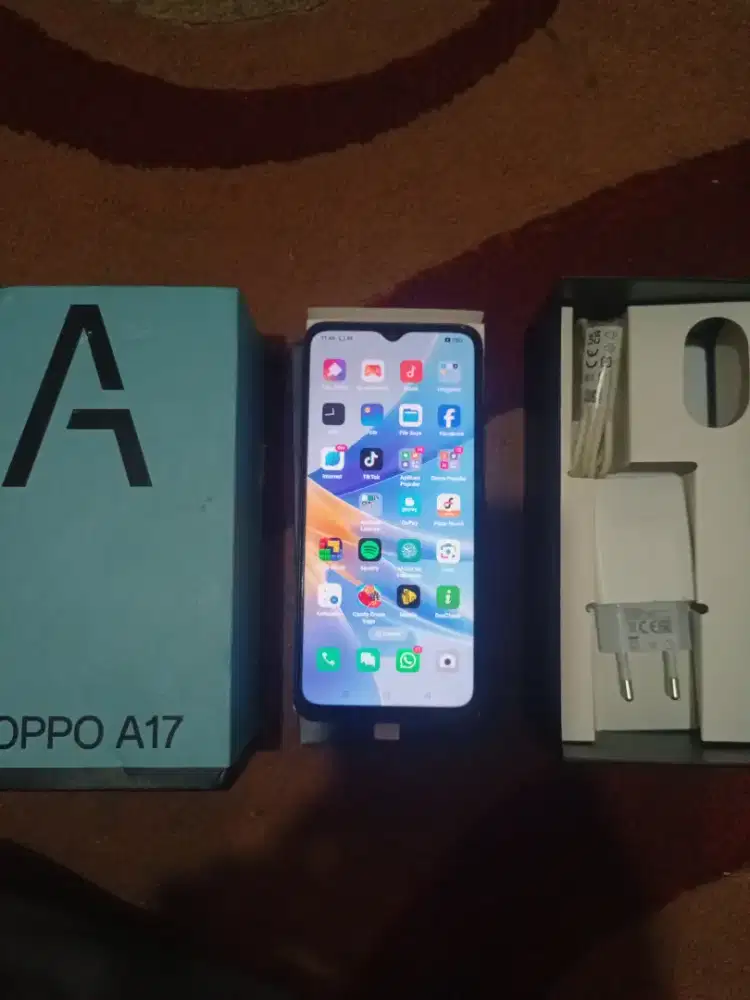 Di jual cepat hp oppo A17